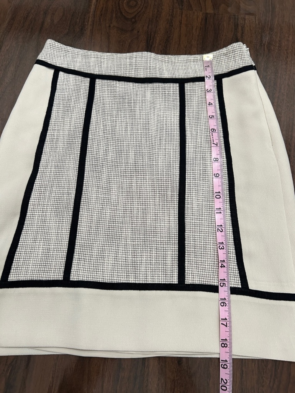 Ann Taylor Cream Colorblock Tweed Jacket and Skirt Suit Set - Picture 14 of 16